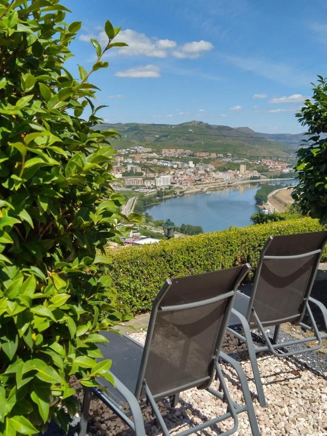 Mito'S House & Douro View Bed and Breakfast Peso da Régua Exteriör bild